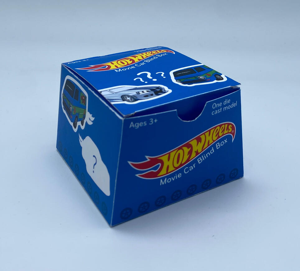 Display of box showing left, top, and front sides.