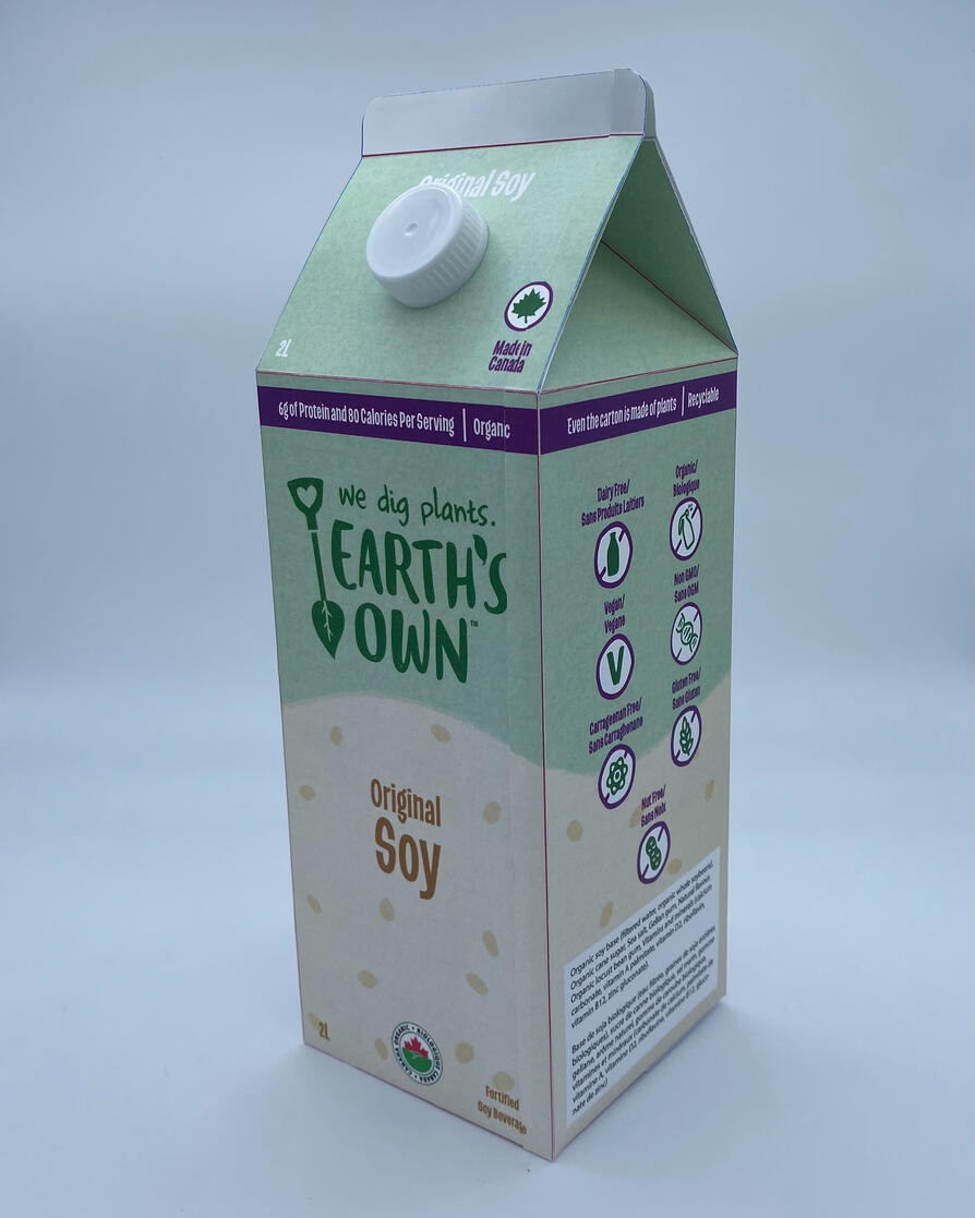 Full display of milk carton showing right and front sides.